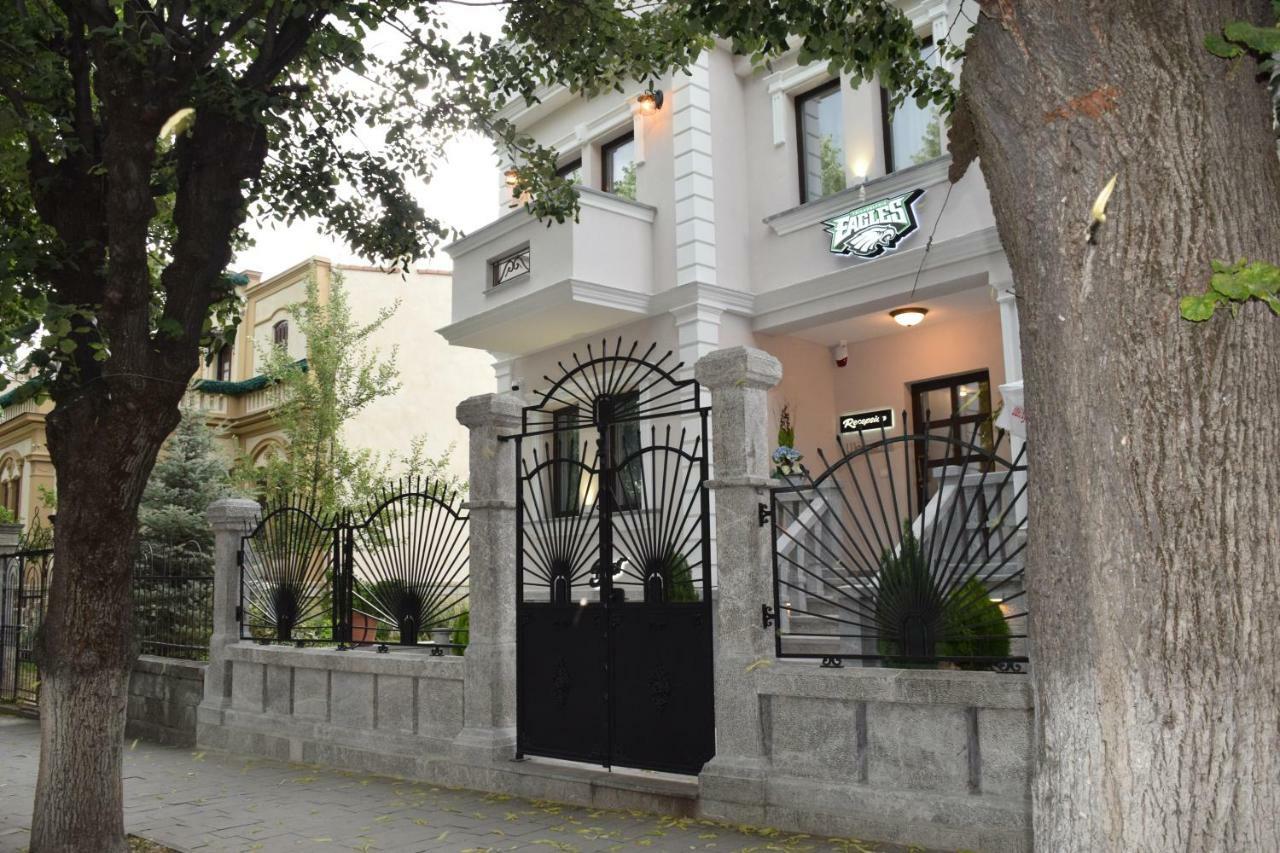 Bed and Breakfast Eagles Philadelphia Korce Exterior foto